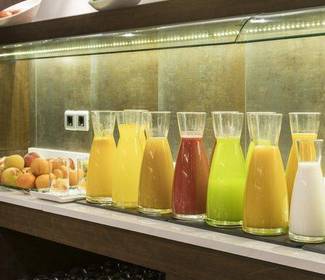 Restauração Hotel ILUNION Suites Madrid Restauração Hotel ILUNION Suites Madrid