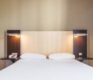 Quarto acessível Hotel ILUNION Auditori Barcelona