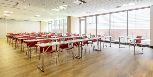 Sala de reuniões Hotel ILUNION Barcelona Sala de reuniões Hotel ILUNION Barcelona