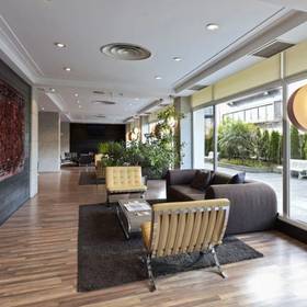 Lobby Hotel ILUNION San Sebastián