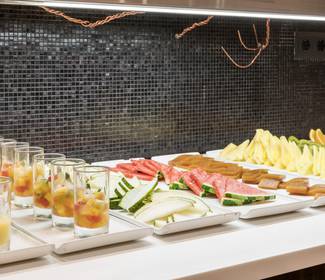 Pequeno-almoço buffet Hotel ILUNION Pío XII Madrid Pequeno-almoço buffet Hotel ILUNION Pío XII Madrid