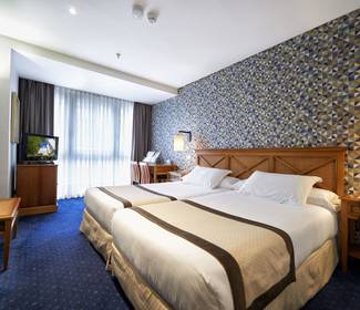 Quarto duplo standard com terraço Hotel ILUNION San Sebastián Quarto duplo standard com terraço Hotel ILUNION San Sebastián