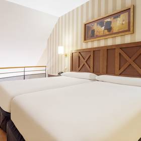 Quarto Hotel ILUNION Alcora Sevilla Sevilha Quarto Hotel ILUNION Alcora Sevilla Sevilha