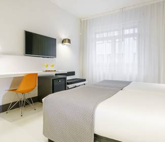 Quarto acessível Hotel ILUNION Bilbao