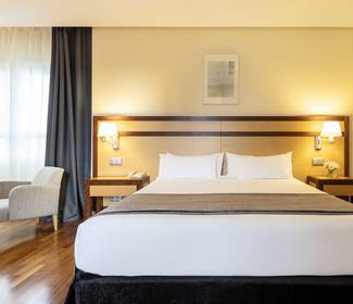Quarto superior Hotel ILUNION Pío XII Madrid Quarto superior Hotel ILUNION Pío XII Madrid