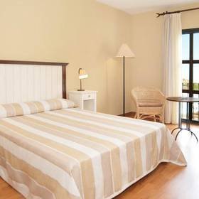 Quarto doble Hotel ILUNION Hacienda de Mijas Quarto doble Hotel ILUNION Hacienda de Mijas
