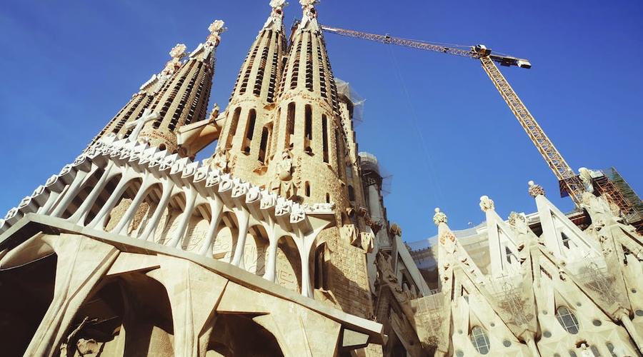 Explore Arte e História: Guia de museus e monumentos em Barcelona ILUNION Hotels Explore Arte e História: Guia de museus e monumentos em Barcelona ILUNION Hotels